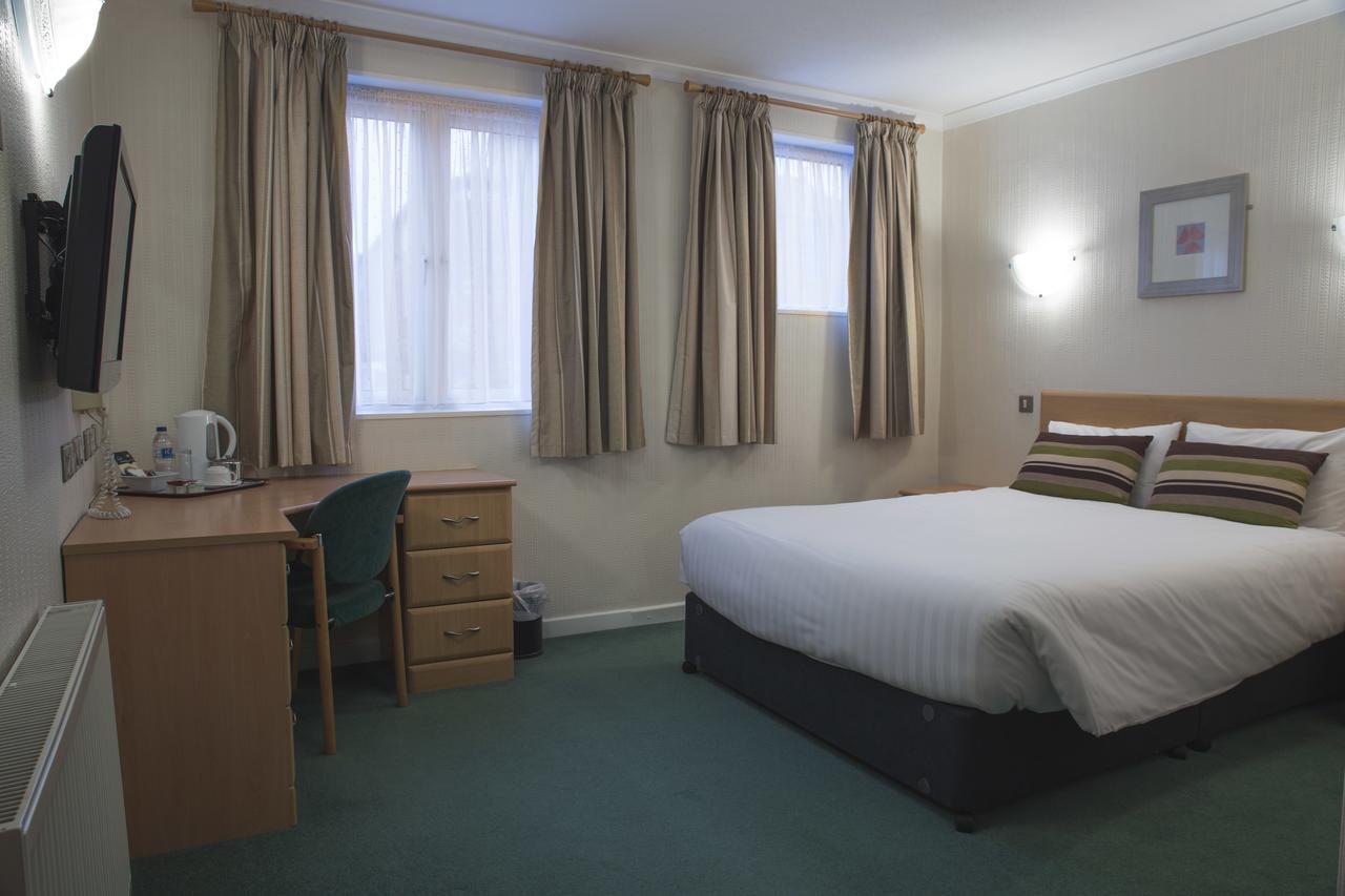 Wycliffe Hotel Stockport Exterior photo